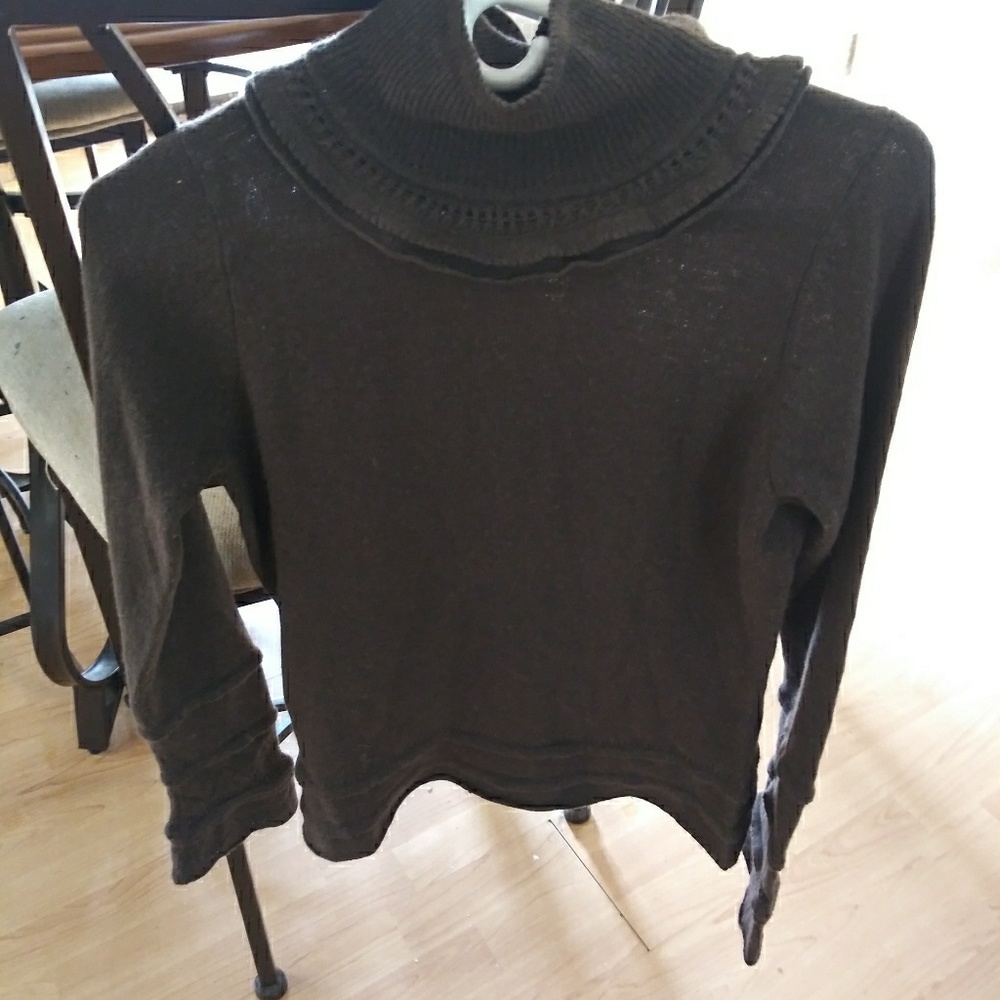 Women's clothing